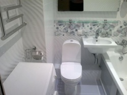 <p>Ремонт ванны в хрущевки совмещенной с туалетом</p>