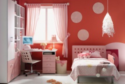 Ремонт детской комнаты для девочки: уютно, светло и спокойно.